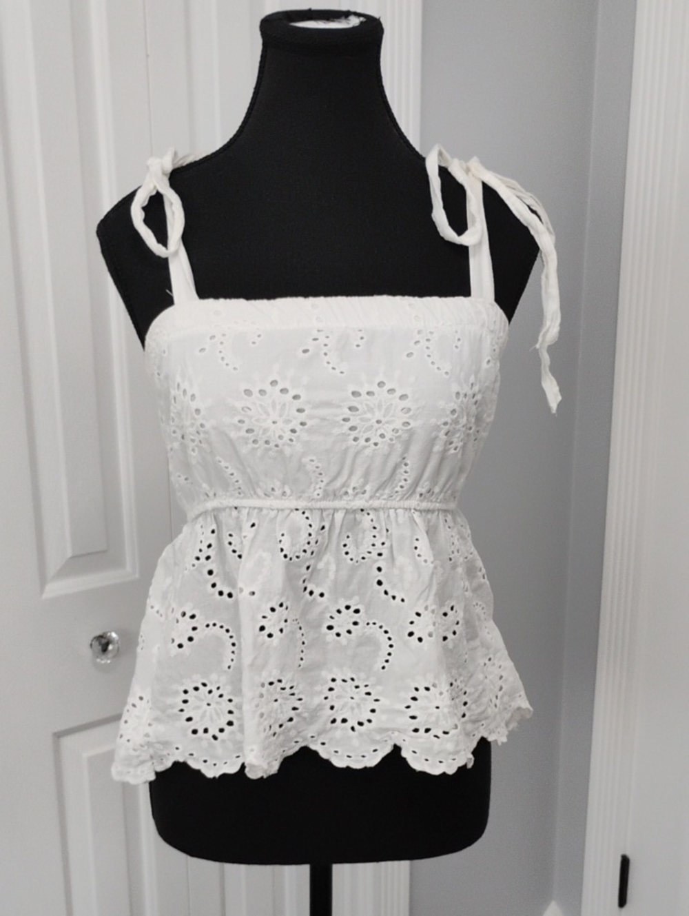 American Eagle Outfitters White Eyelet Tie-Strap Babydoll Camisole